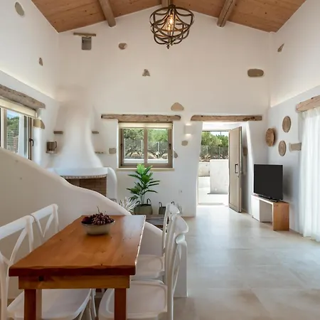 Villa Froudi near Falaserna 