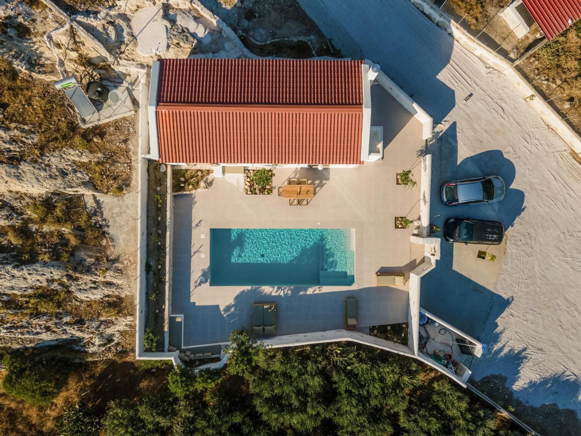 Froudi Near Falaserna * Kissamos